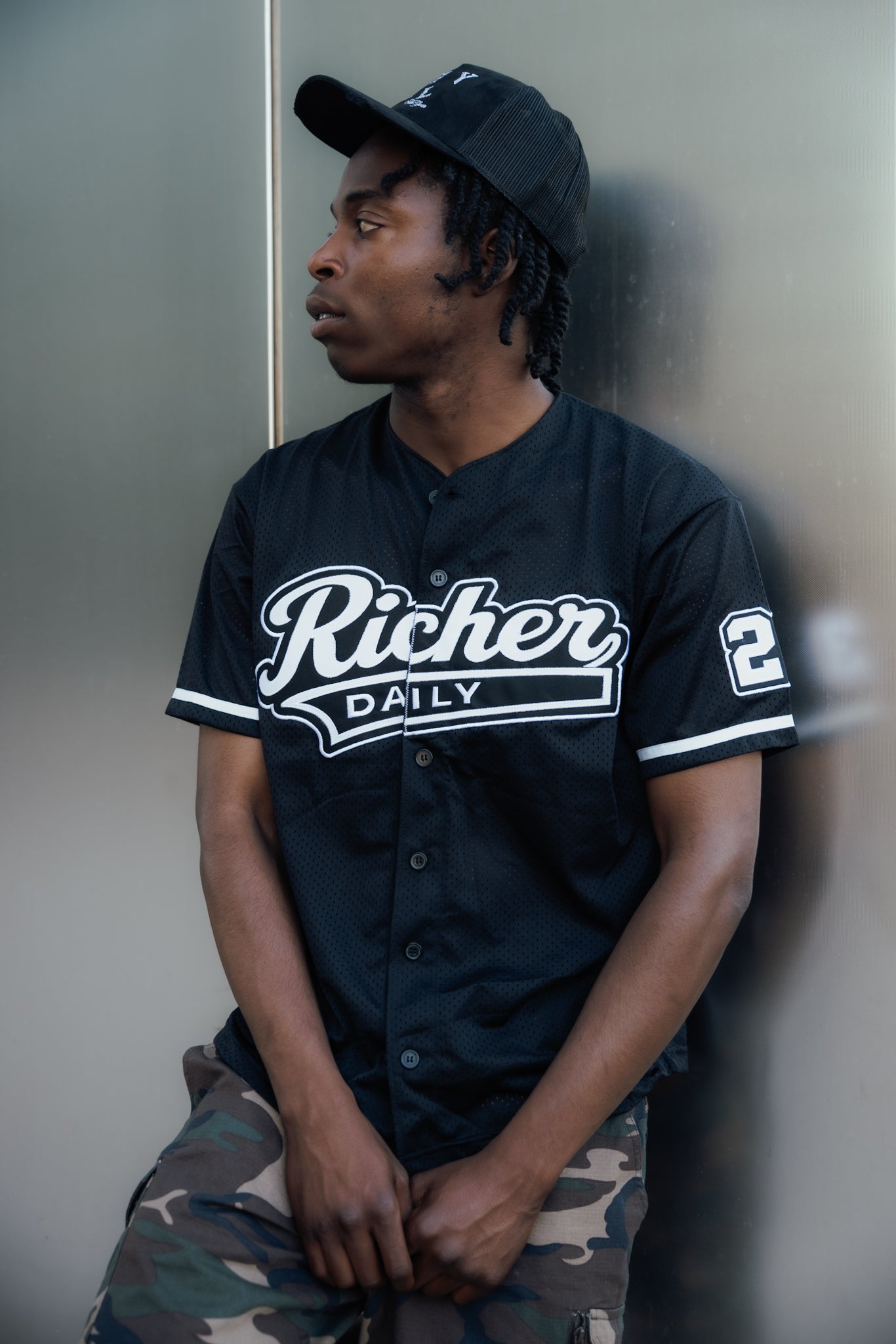 BLACK “RICHER DAILY” JERSEY