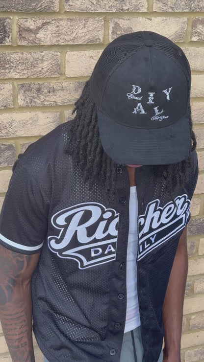 BLACK “RICHER DAILY” JERSEY